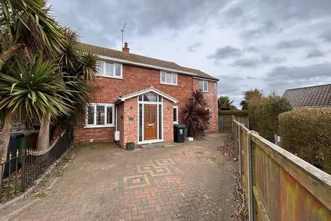 5 bedroom semi-detached house for sale, Edinburgh Close, Caister-on-Sea, GREAT YARMOUTH