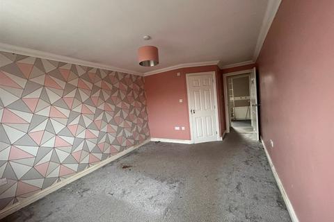 5 bedroom semi-detached house for sale, Edinburgh Close, Caister-on-Sea, GREAT YARMOUTH