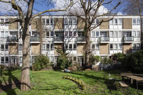 3 bedroom maisonette for sale, Camberwell Grove, Camberwell, SE5