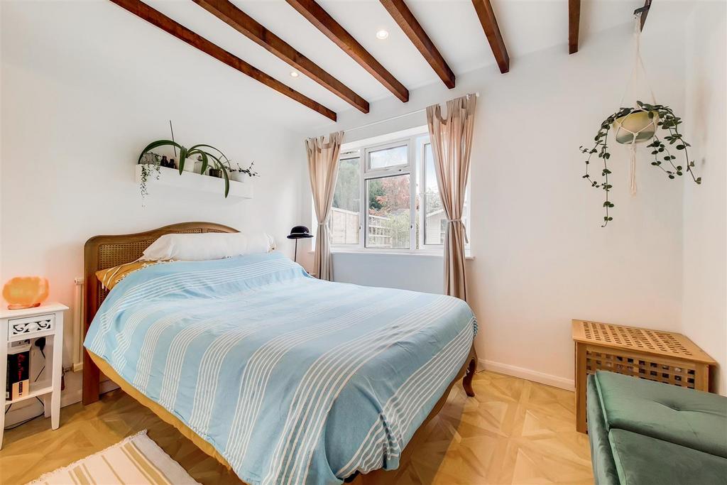 8 Main Bedroom-1.jpg