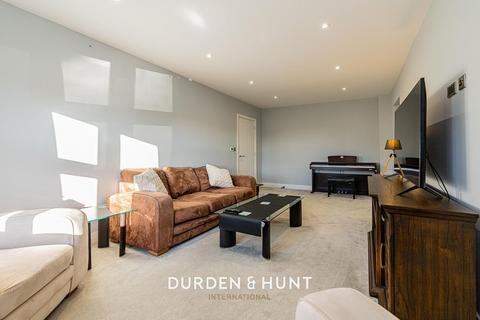 undefined, Meadow View, Nazeing, EN9