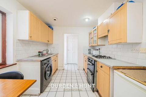 3 bedroom terraced house for sale, South Esk Road, London E7
