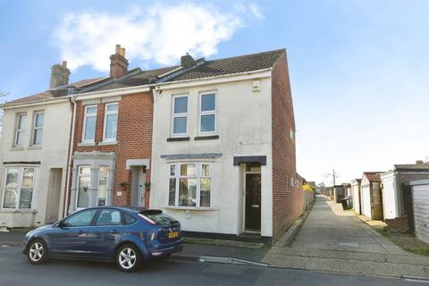 2 bedroom end of terrace house for sale, Coombe Road, Gosport