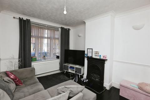 2 bedroom end of terrace house for sale, Coombe Road, Gosport
