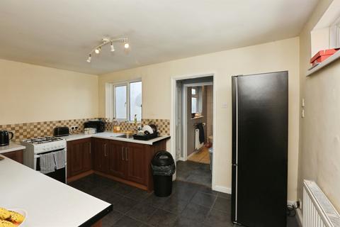 2 bedroom end of terrace house for sale, Coombe Road, Gosport