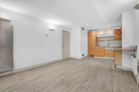 1 bedroom flat to rent, Earl's Court Square, London, SW5