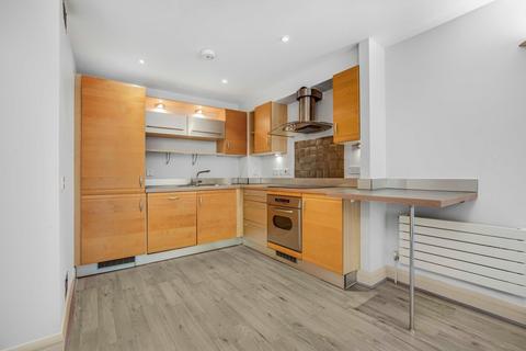 1 bedroom flat to rent, Earl's Court Square, London, SW5
