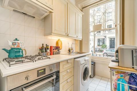 2 bedroom flat to rent, Linden Gardens, London W2