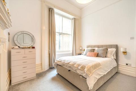 2 bedroom flat to rent, Linden Gardens, London W2