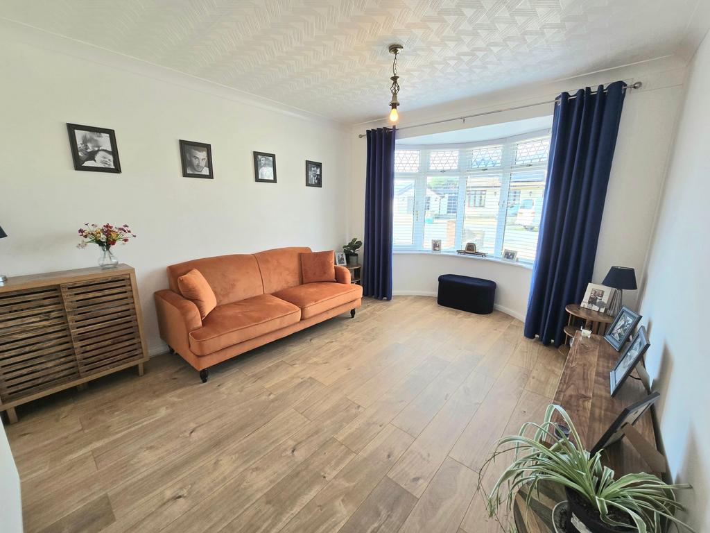 Bedroom one/lounge