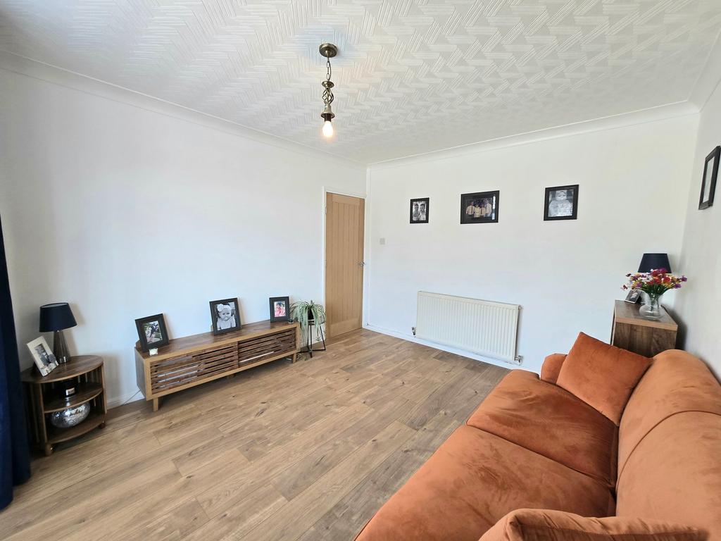 Bedroom one/lounge