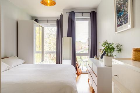 undefined, Melliss Avenue Richmond TW9