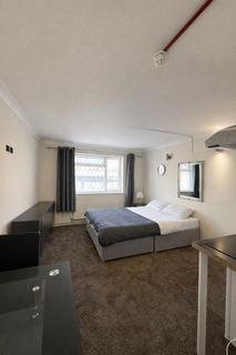 undefined, Isleworth TW7