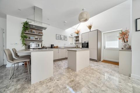 3 bedroom chalet for sale, Oak Rise, Hawkinge, CT18