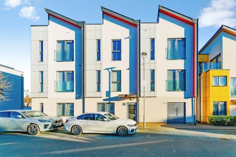 undefined, Cairns Avenue, London, SW16