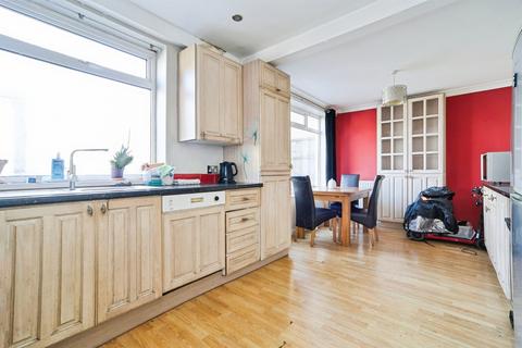 undefined, Ringwood Avenue, Leeds