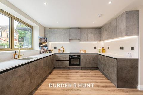 2 bedroom apartment for sale, Sylvan Road, Wanstead E11
