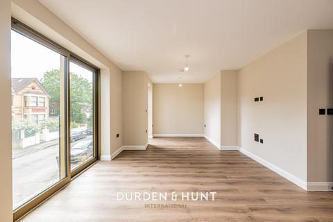 2 bedroom apartment for sale, Sylvan Road, Wanstead E11