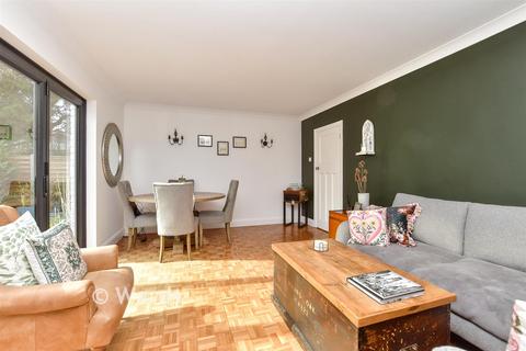 4 bedroom detached house for sale, Chapmans Hill, Meopham DA13