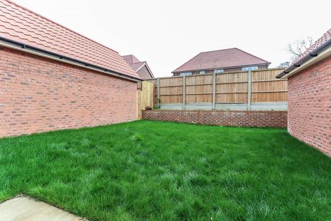 3 bedroom house to rent, Leckhampton GL53 0AT