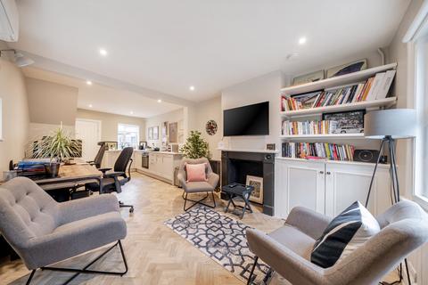 2 bedroom house for sale, High Street, Rickmansworth, WD3