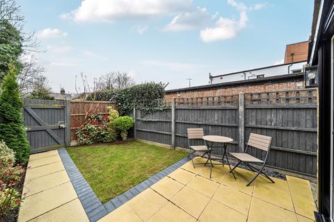 2 bedroom house for sale, High Street, Rickmansworth, WD3