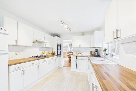 4 bedroom detached house for sale, Peterhouse Close, Owlsmoor, Sandhurst, Berkshire, GU47