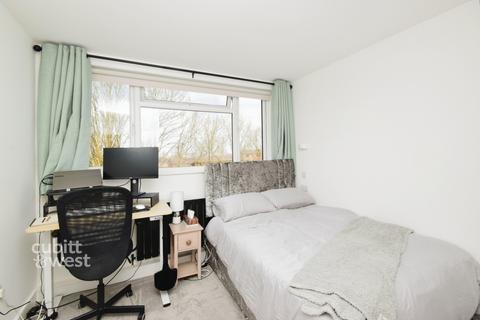 undefined, Mulgrave Road Sutton SM2