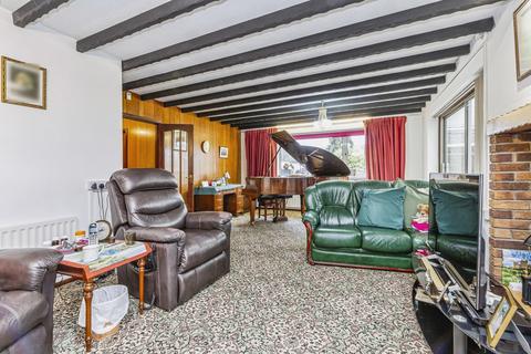 4 bedroom bungalow for sale, Edwin Street, HOUGHTON LE SPRING, Tyne and Wear, DH5