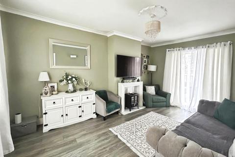 3 bedroom townhouse for sale, Hanover Street, Thurnscoe, Rotherham
