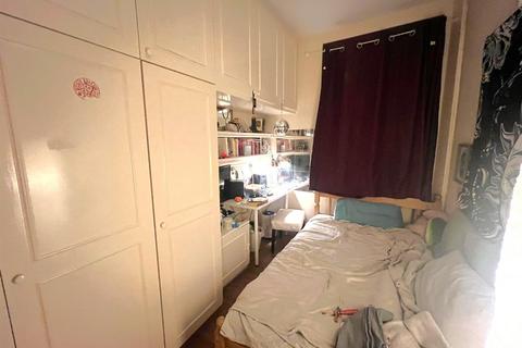3 bedroom flat to rent, Ealing Road, Wembley