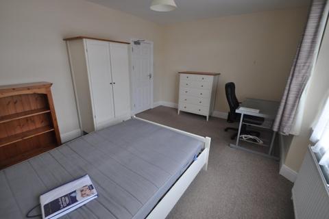 5 bedroom house share to rent, Wern Fawr Road