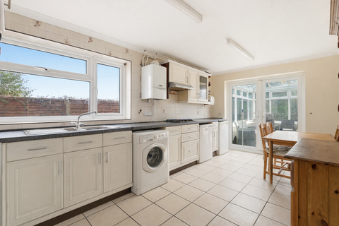 undefined, Scawsby Close, Bedfordshire LU6