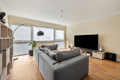 undefined, Bankside Close, Surrey SM5