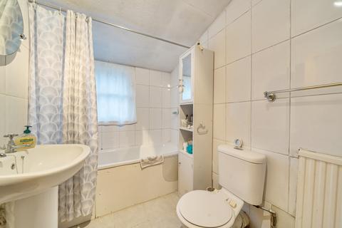 4 bedroom detached house for sale, Hexham Road, Barnet, EN5