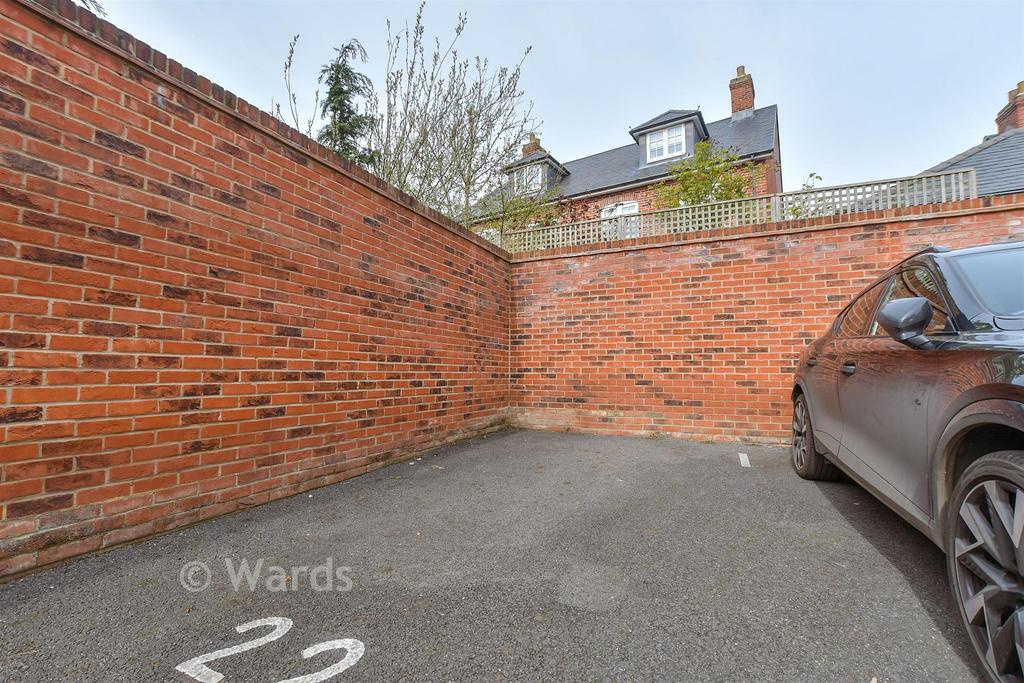 Driveway/Parking