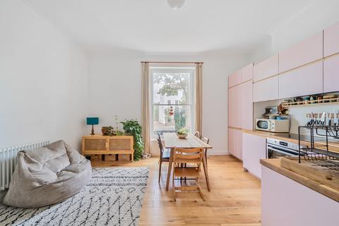 2 bedroom flat for sale, Albion Road, London, N16