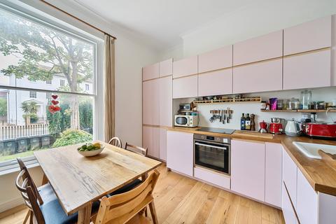 2 bedroom flat for sale, Albion Road, London, N16