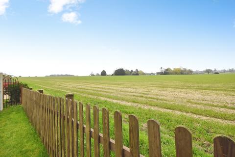 3 bedroom semi-detached house for sale, Dorewards Avenue, Braintree