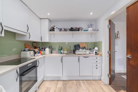 2 bedroom flat for sale, Owen Street, London, EC1V