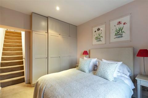 2 bedroom terraced house to rent, Redcliffe Gardens, London, SW10
