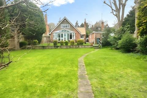 undefined, Ray Park Avenue, Maidenhead, Berkshire