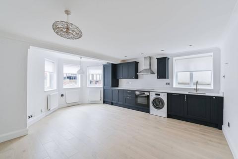 2 bedroom flat for sale, Culverden Road, Balham, London, SW12