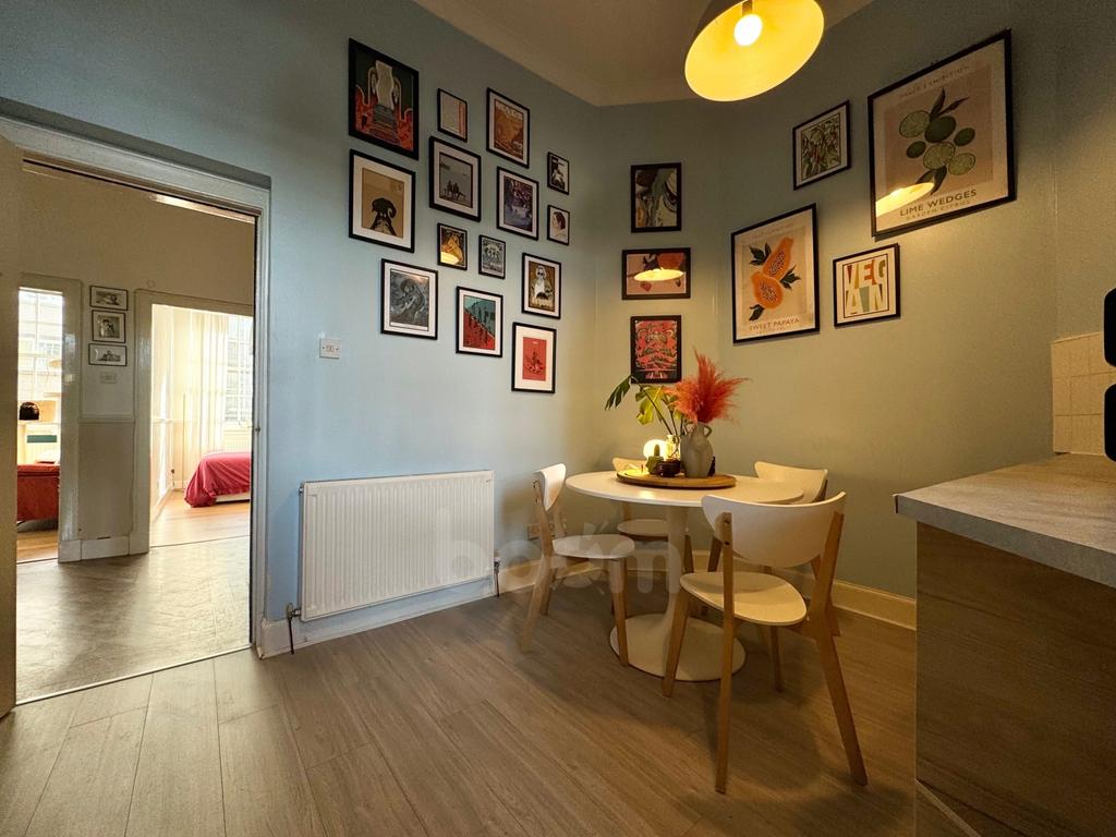George Street, Paisley Dining space