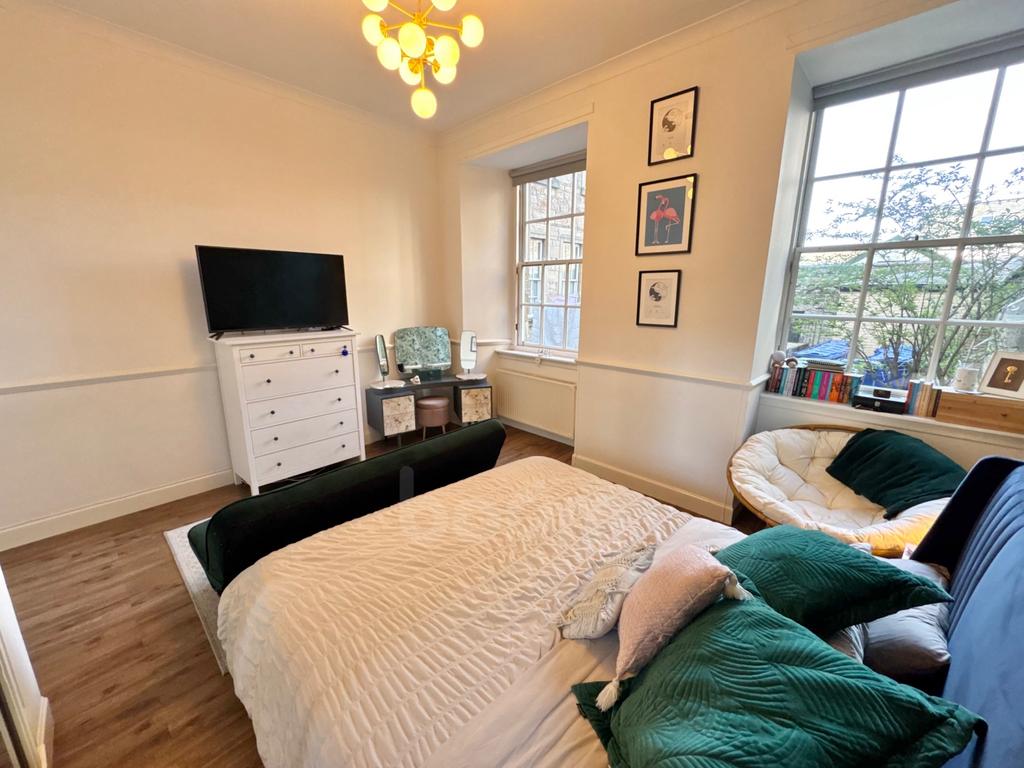 George Street, Paisley bed one