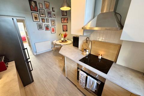 2 bedroom ground floor flat for sale, George Street, Paisley