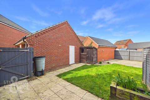 3 bedroom detached house for sale, Old Oak Close, Wymondham