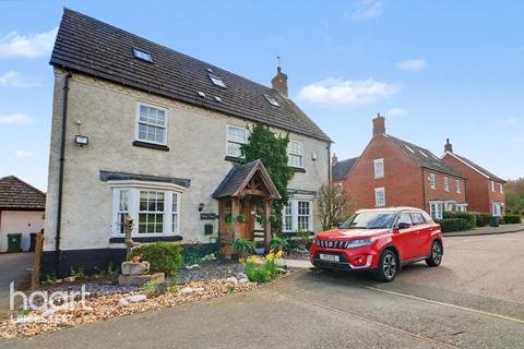 6 bedroom detached house for sale, Long Close, Leicester