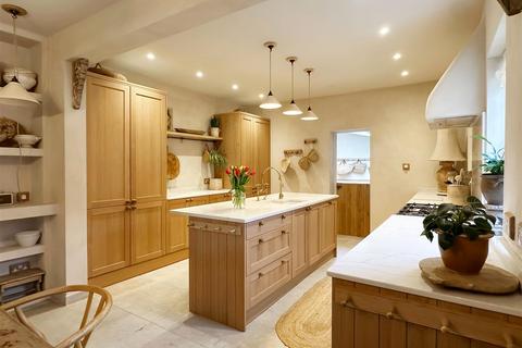 5 bedroom terraced house for sale, New Parade, Worthing BN11