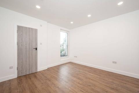 1 bedroom flat to rent, FINCHLEY ROAD, West Hampstead, NW3